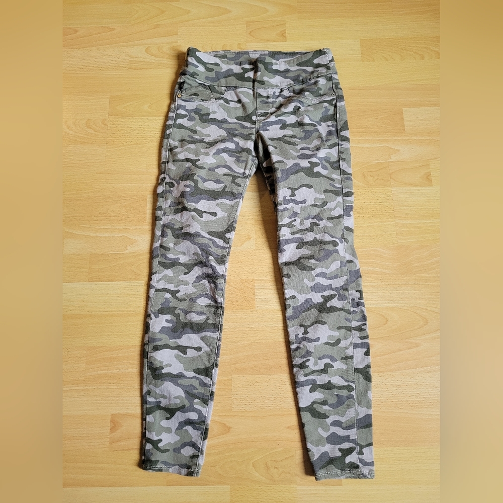 Rock & Republic Camo Jegging